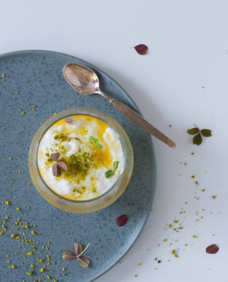 ris a la mande med passionsfrugtsirup