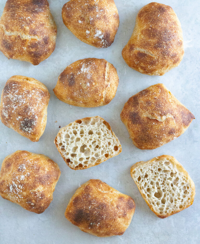 Mine bedste surdejsboller uden gær – og uden røremaskine